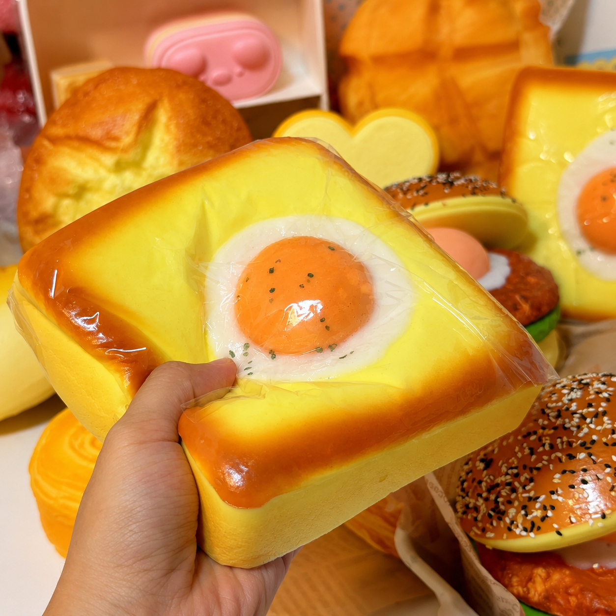 Toast & Fried Egg Squishy Toy – Slow Rising Food Stress Relief Toy
