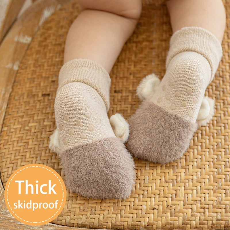 Non-Slip Baby Fuzzy Socks with Bear Face | Warm Plush Infant Socks for Newborns & Toddlers