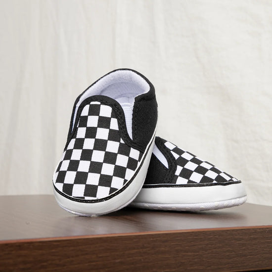 Classic Checkerboard Baby Shoes – Soft Sole Canvas Slip-On for Boys & Girls | Toddler & Newborn Casual Sneakers