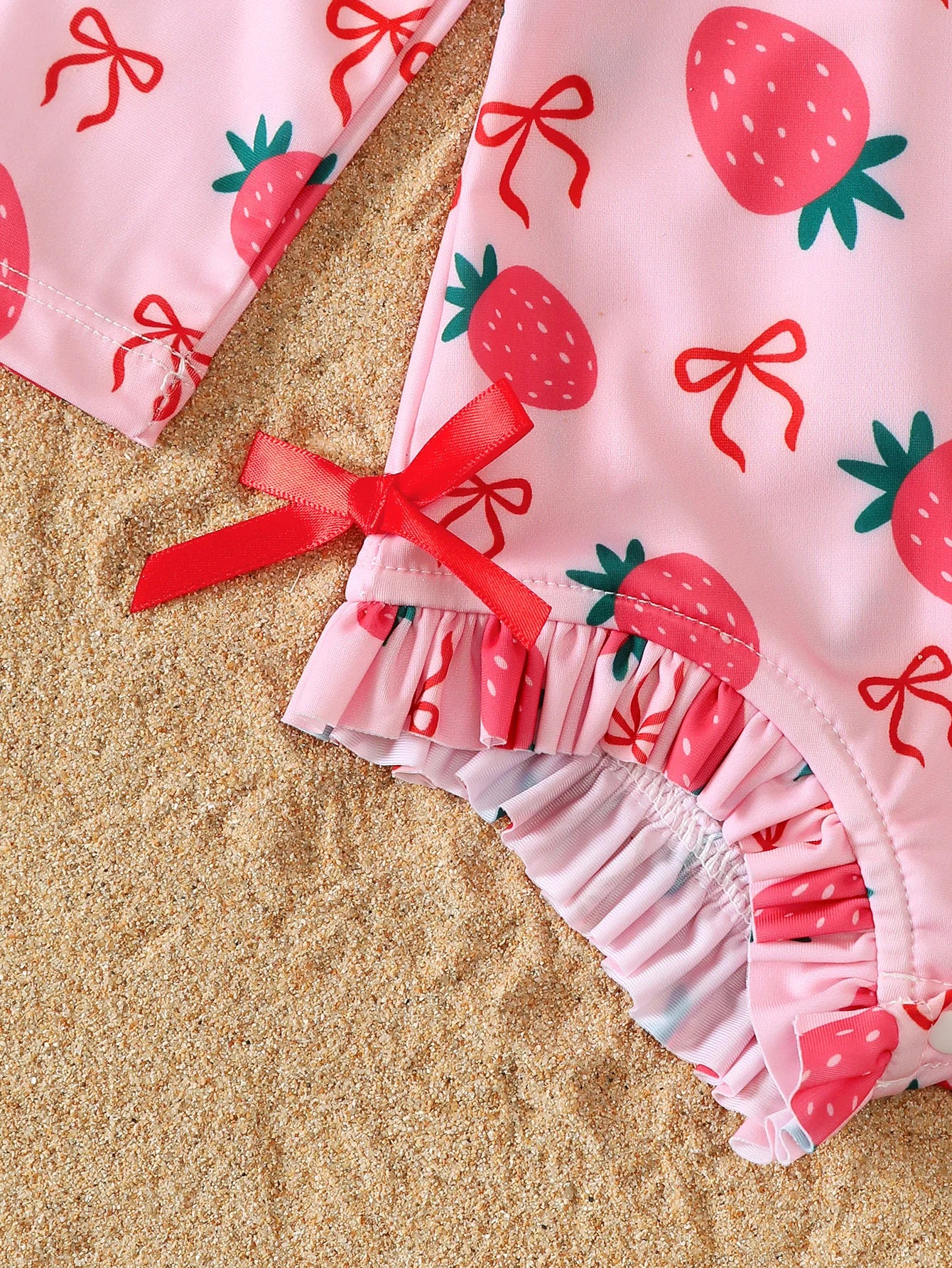 Traje de baño de fresa para bebé niña con gorro, UPF50+ Traje de baño de manga larga, Ropa de protección solar para playa y piscina de verano