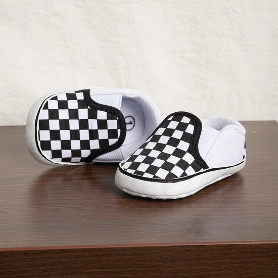 Classic Checkerboard Baby Shoes – Soft Sole Canvas Slip-On for Boys & Girls | Toddler & Newborn Casual Sneakers