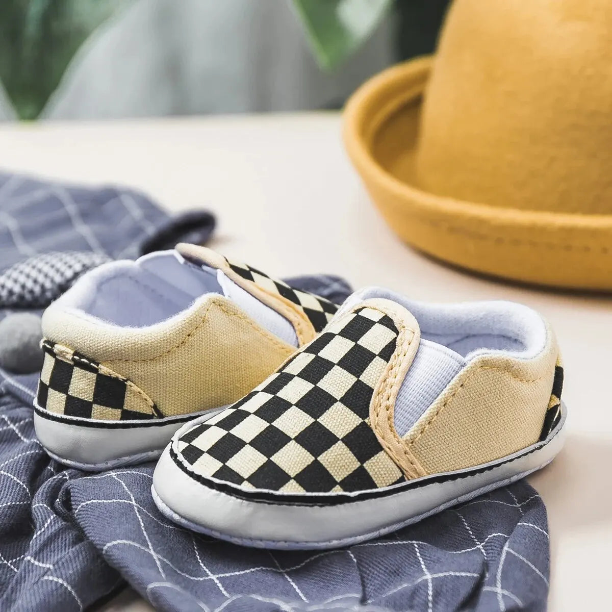 Classic Checkerboard Baby Shoes – Soft Sole Canvas Slip-On for Boys & Girls | Toddler & Newborn Casual Sneakers